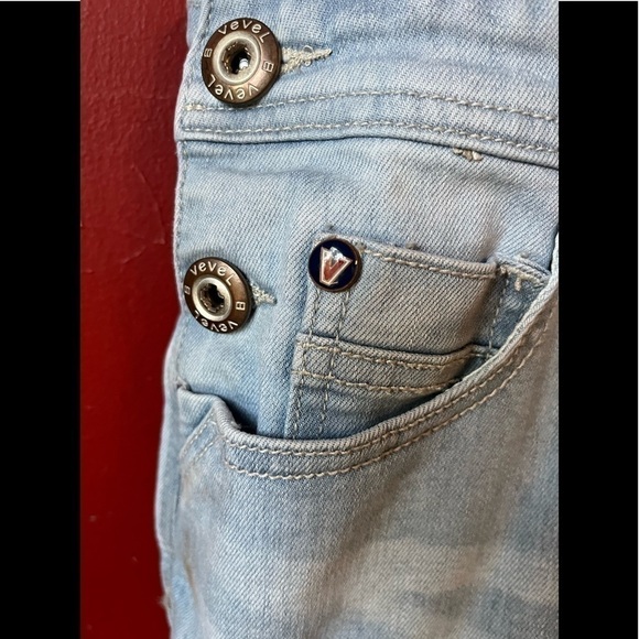 Vevel Women’s Denim Size M Shortalls NWOT - Picture 8 of 8